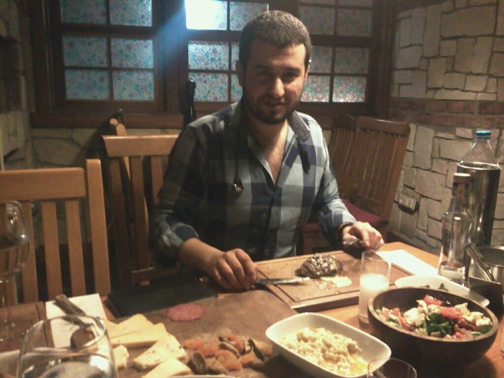 Çoklar diye korkma, azız diye çekinme..