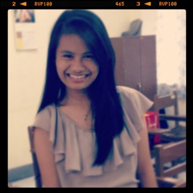 I'm just an ordinary girl who adores extra-ordinary shoes  in an extra-ordinary world!