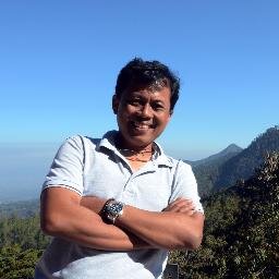 I'm photo journalist living in Surabaya, East Java, Indonesia