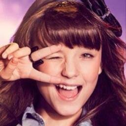 RTs Larissa Manoela By: @larimanoela