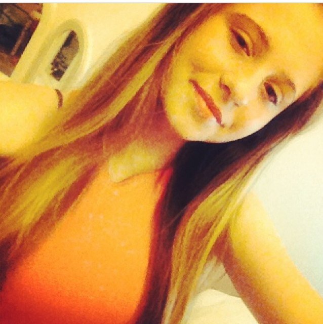 I tweet whenever,+whatever the fuck I like.  Follow me+ill follow back
