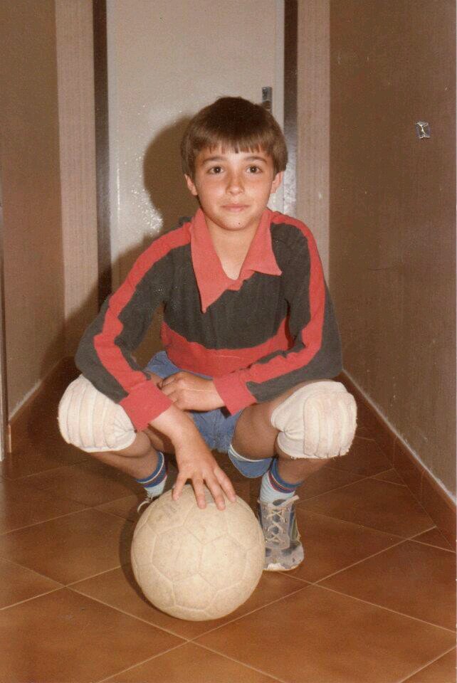 Mestre de Primària i Educació Física. Entrenador 3r Nivel Futbol Sala.