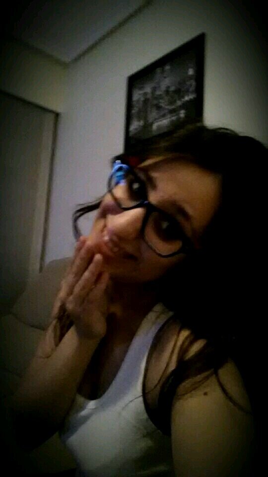 Soy co-presentadora de espectros-tv. Cuando me aburro le mando audios acosadores a @magava88. Lo mejor de la vida es vivir al límite!