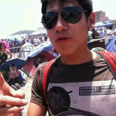 Me gusta el Techno y el Minimal :) y el Trance tambien !!