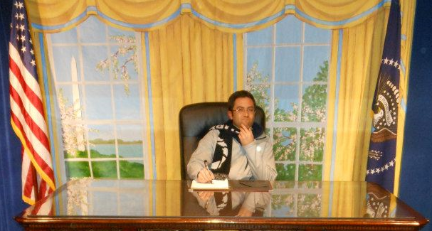 GlasserPhysics's profile picture. Dad. Associate Professor at Tulane. Quantum technologies and machine learning. Physicist, surfer, punk rock enthusiast. I also enjoy politics far too much.