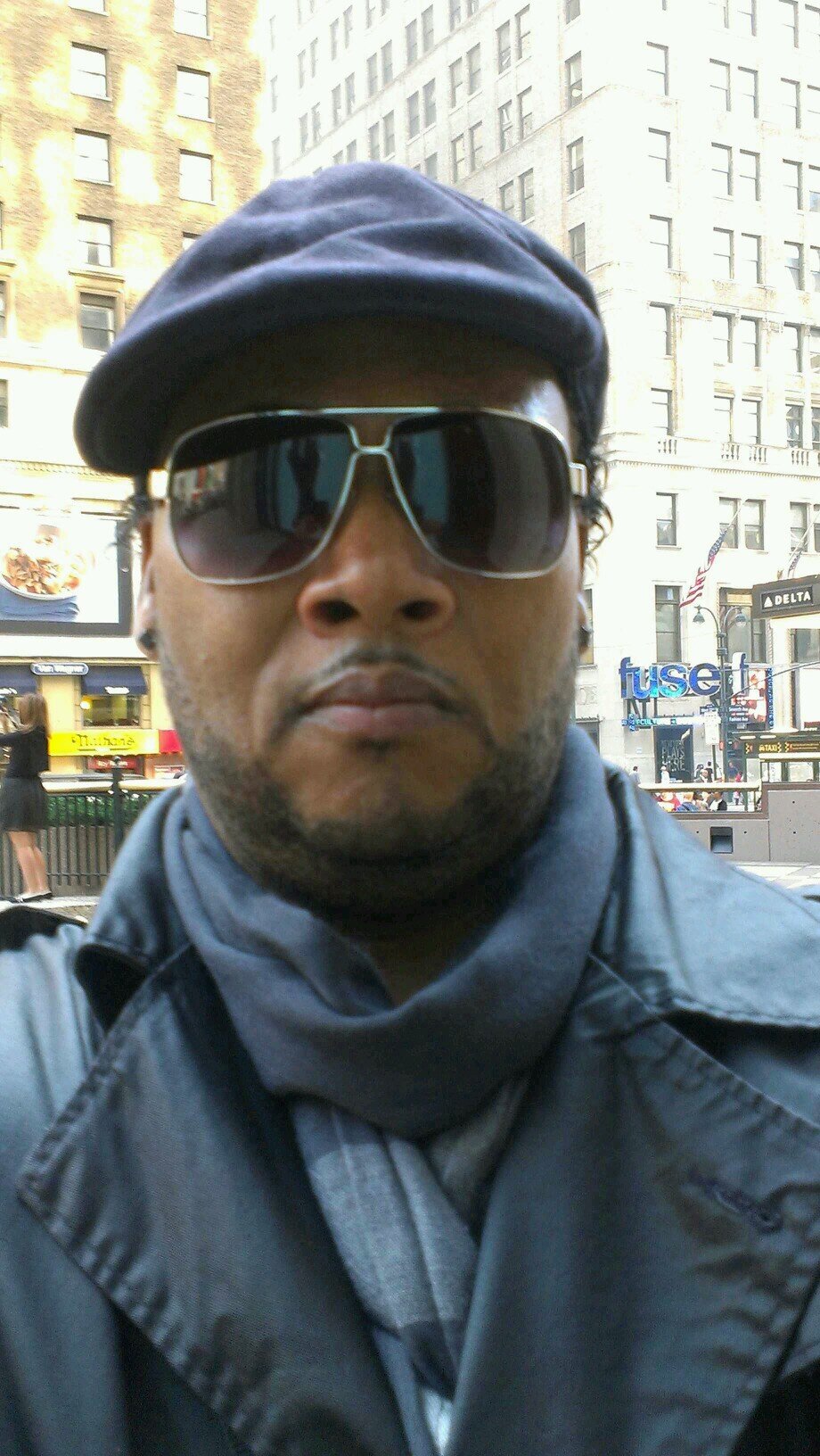PLATFORM HAIR DESIGNER,EDUCATIONAL SEMINAR INSTRUCTOR ,HAIR DESIGNER TO THE STARS