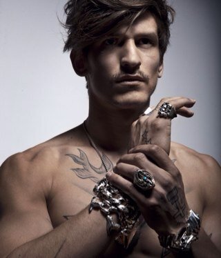 When the Alpha say jump, I ask how high.

#Gay21+ #EnforcerOfTheCooperPack #SubmissiveWolf