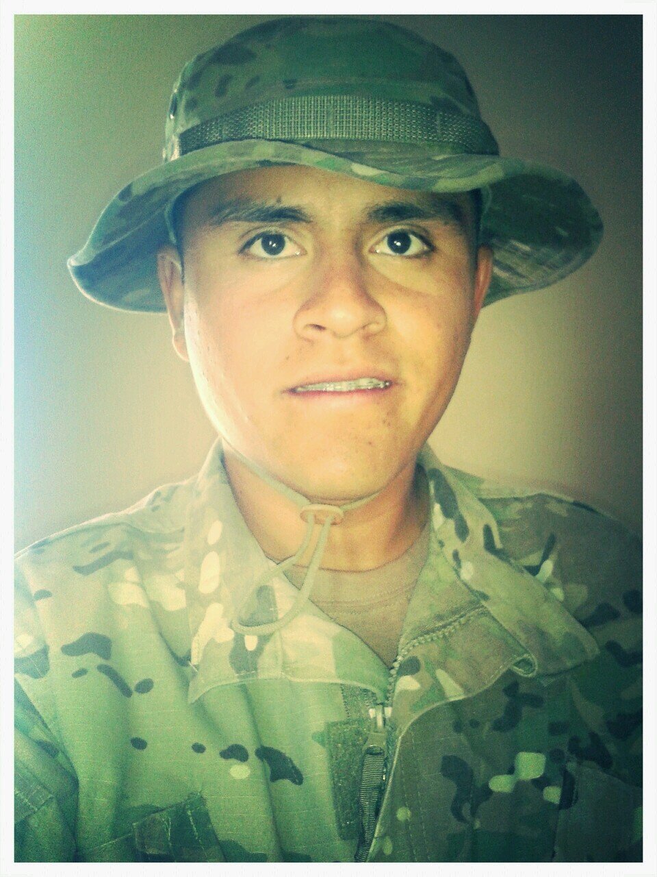 La ViDa Es HerMosa ....llegar a conocer a una persona muy bien jamas hasta que muera tampoko lo conoceras muy bien