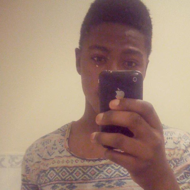 FOLLOW ME AND I WILL FOLLOW YOU BACK :$ :P #1997 FOLLOW ME ON http://t.co/3QCSNj0xj5