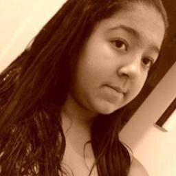 O tempo passou, meu amor. Eu cresci, eu aprendi, eu mudei. Hoje eu sou outra. Depois de tanto lutar pra ver o seu sorriso, eu aprendi a valorizar o meu.