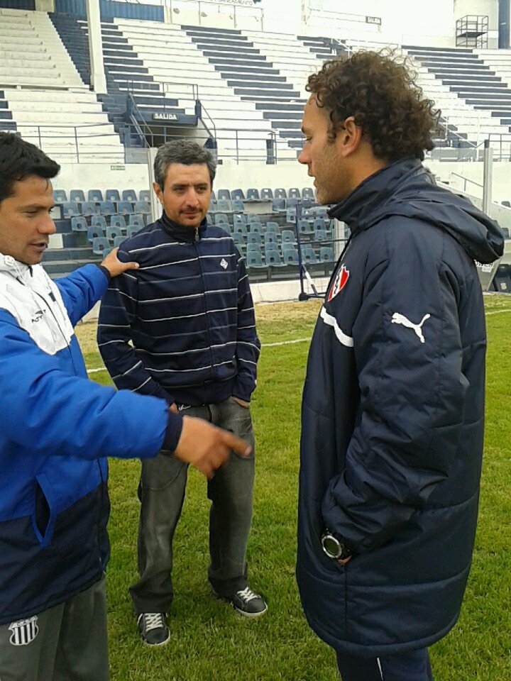 Director Técnico-Licencia PRO(ATFA). 
AlvaradoMP/Club Atlético Güemes SE/Gimnasia y Esgrima de Jujuy,Club Atlético Talleres de Córdoba,Las Flores,C.Avellaneda.