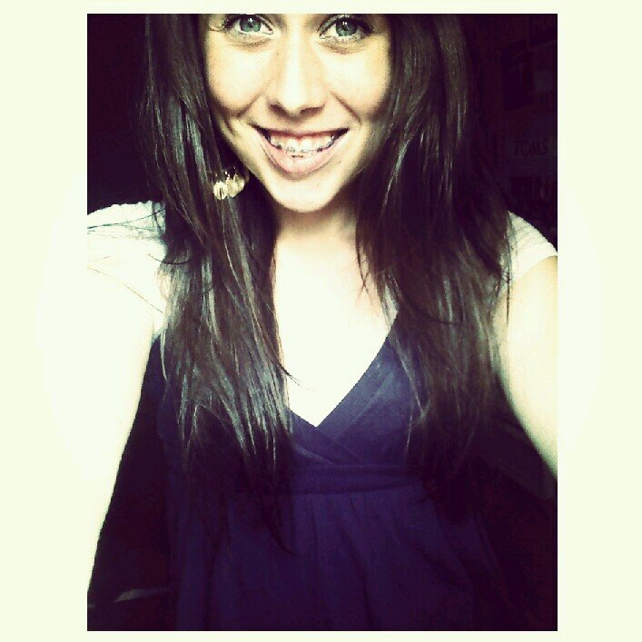 raeeeee123's profile picture. :)