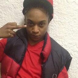 TuRn0uT DA CEO .. OF SWAGG'DOUTMAFyA ..... I JUST WANT DA PAPER !!