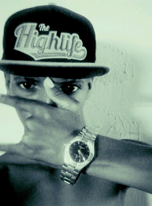 Solo creo en dos tipos de personas 金火木.                   Esa lo son Dios &i mi  °§§§°                            IG |M_I_C_A_E_L_X | kik | Micaelx