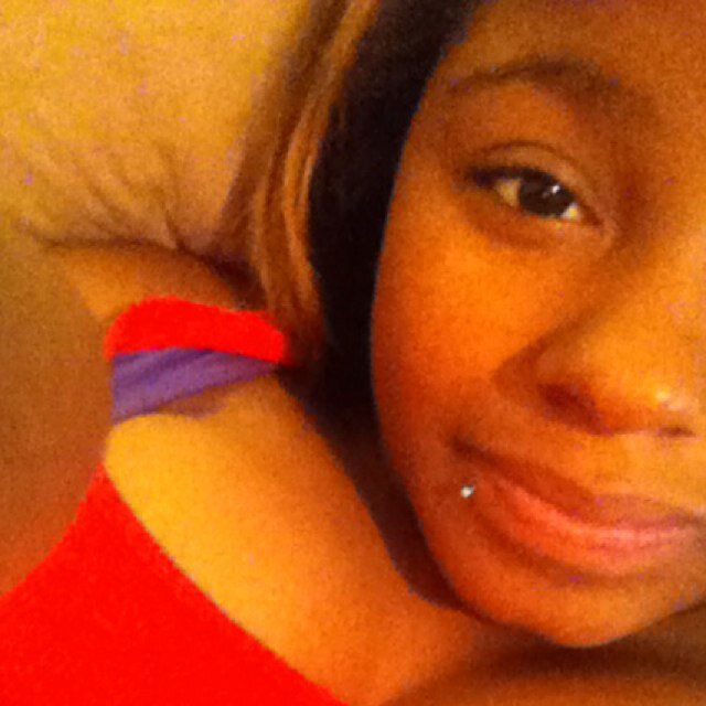 Name. Diamond.  Dont like fuck niggas. Circle small. Only fucks with one. Single but my heart taken. Follow me. Might just follow back. (:
