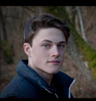 17 . 6th Form . Single