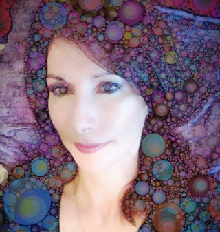 luminartist, creating digital and analog art, tweeting about art & culture