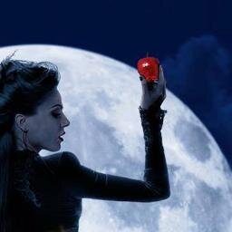 ppleRoja's profile picture. Fruto. Si no fuese por mí, no habría cuento. Soy tan importante que la Reina Regina siempre me lleva consigo.