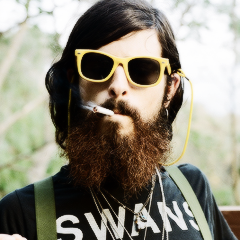 now shake it up, baby, twist and shout △ fã do barbudo hipster △ @ClubeFollowBack