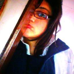 amo a one direction con mi vida ser y alma, mi debilidad es niall horan . tengo 18 años (: