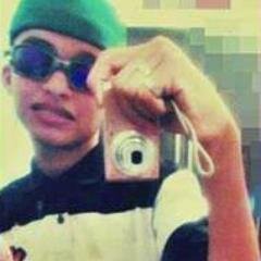 - Sou Funkeiro e me orgulho , nunca pisei em ninguém ! ♪
http://t.co/K5FoxgQd7O

http://t.co/Hwyx08Wjuv