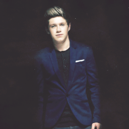Hello...! I'm directioner *-*, I Love One Direction , My weakness is Niall but love the five beautiful boys of the stairs, 1D, Follow me and I follow