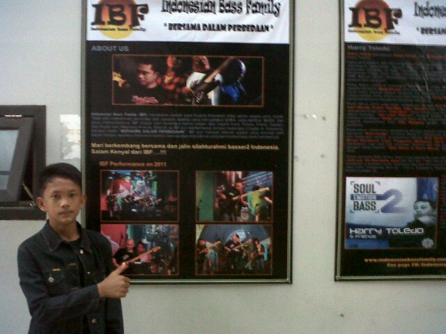 Ronald_azga's profile picture. Bassist @AzgaBand dan Official di@AvolutionBand