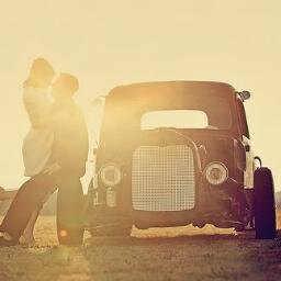 Nadie escoge su amor, nadie el momento, ni el sitio, ni la edad, ni la persona...