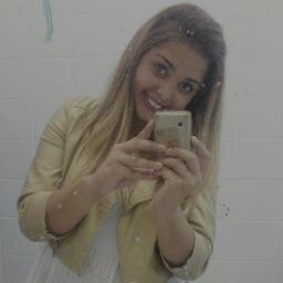 Na paz, na moral, na humilde busco só sabedoria.