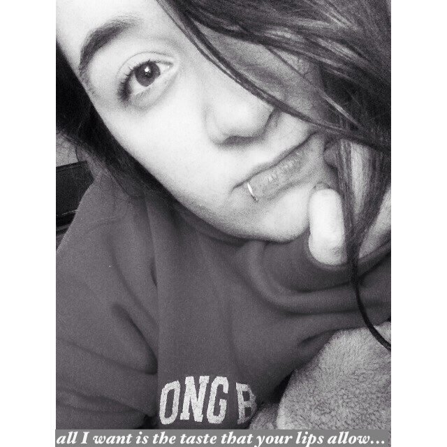 lovelike_no's profile picture. ♡ sad but still not fab ♡