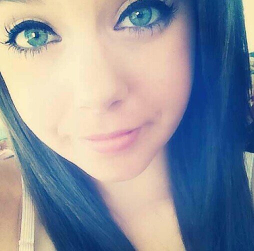 It's Kaceyyyyyy! | 18|Press That WHITE Button & Make It BLUE!!                                                          IG:ohsnapits_k_ray