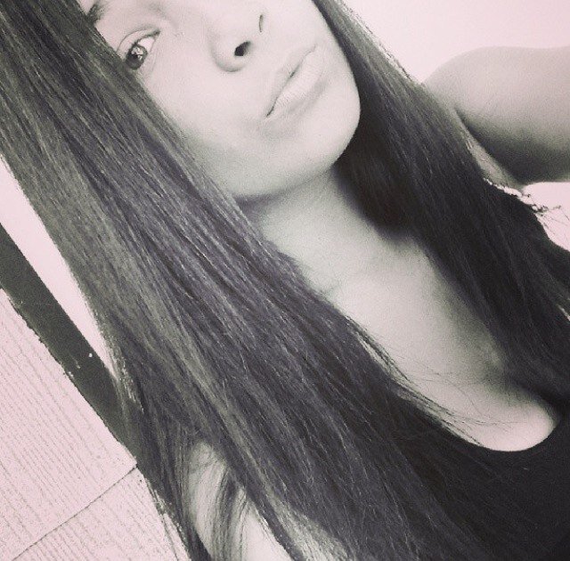 Im a dime, best top of the line. Cute face ; slim waste with a big Behind. ✌Taken ❤ #kushhlovaaa