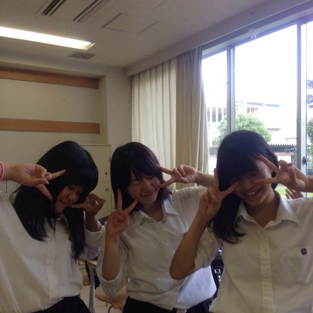 mn_oel's profile picture. ☞武蔵野東小→MG3C→MGH1O☆ *・ EmmaWatson/jus/1D/TW/Ke$ha/Avril/Tay/Miley/katy/Carly/Selena/pitbull/LMFAO/Rihanna/...etc a Lot3 #LWWYguys♡directioner♡BELIEBER♡gleek♡