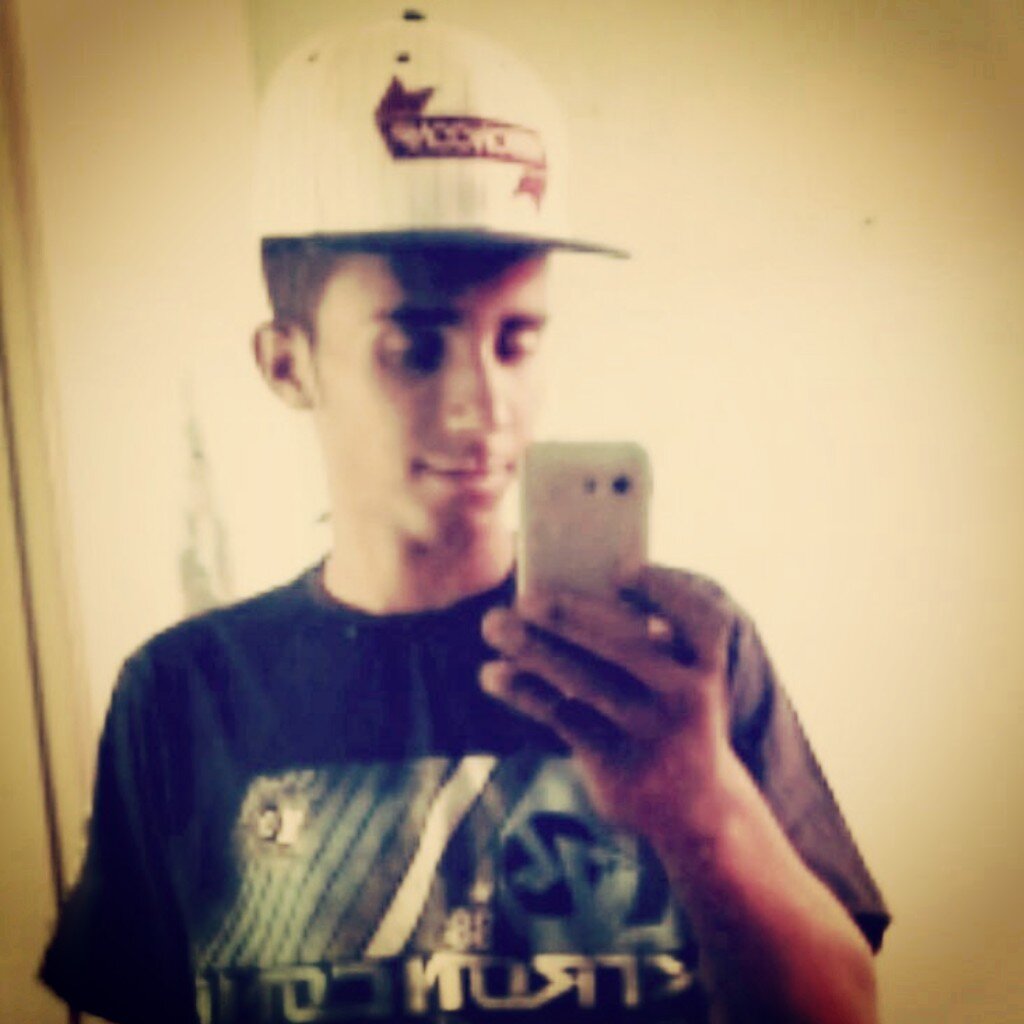 me chama no whats ? 79 91518497