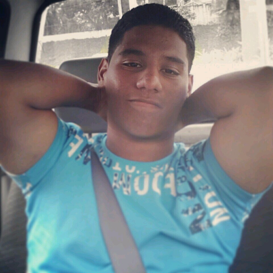 DarioArmuelles's profile picture. March 22, 94'-22 Years Old, Panamá. Instagram: darioarmuelles/drawforpassion-Engaged w. @sugheiliz :)