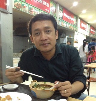 I'm DEN I live in BATTAMBANG Province CAMBODIA, I worked at KREDIT MDI Plc, Follwing me I will following back. Never UNFOLLOWING unless you do!