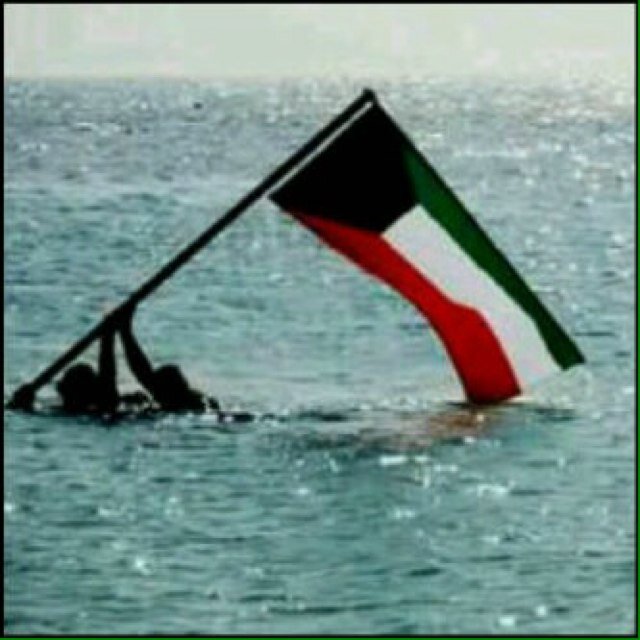 n7ieees's profile picture. ‏لآ دآر للمرء بعد آلموٺ يسگنهآ .. إلآ آلٺي گآن قبل آلموٺ بآنيهآ .. فإن بنآهآ بخير طآب مسگنهُ .. وإن بنآهآ بشر خآب بانيها