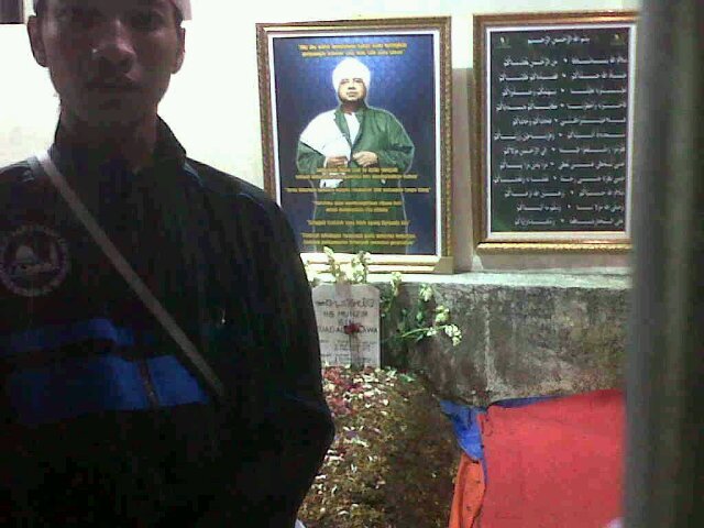 FRON PEMBELA ISLAM ( FPI )