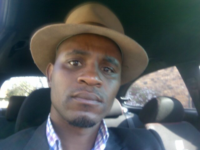 Half of the Artistic 2winplak Duo,Fashionista,Techy and for the love of DEEP HOUSE check out http://t.co/mJ8b3G6N