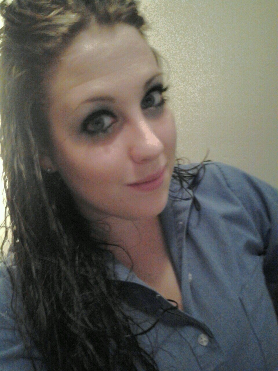 Im 21 An I Have Two Beautiful Girls!!!! Currently Taking. I Love My Family♥♥♥