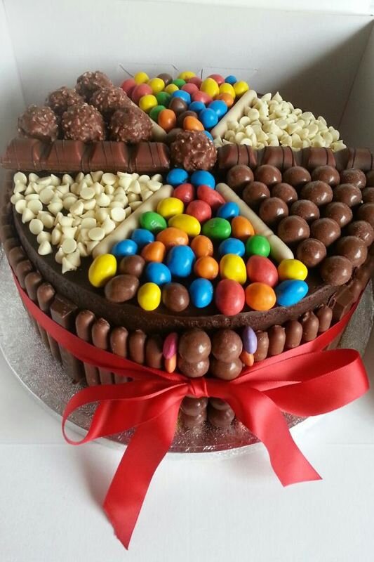 Kizica cakes bring you 100% handmade bespoke cakes for all occasions, specialising in gluten free, dairy and diabetic friendly diets.