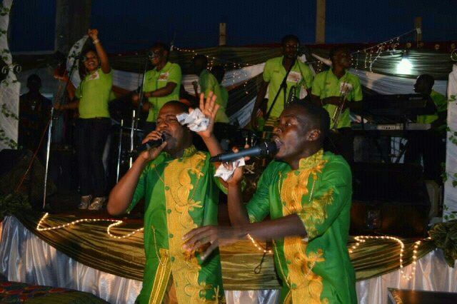 Dennis and Owoahene is a creative worship missionary with a passion for mentoring people into finding their God giving purpose. We re out here for Gospel Albums