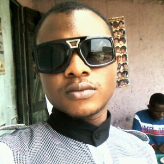 Am a simple guy dat likes peeps dat are honest in wat dey do n am also a fashion icon n av new label in town(ZEALLUCK COUTOUR).my pin is 27AA3071 pls add me.