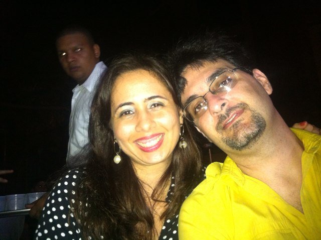 Adoro ler, cinema, reunião de amigos, etc