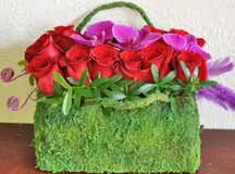 Petals of Boca is an upscale florist in Boca Raton Florida, specializing in wedding and event flowers, local flower deliveries & host of School of Flowers.