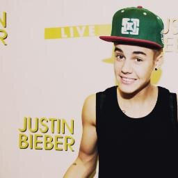 This is a free follow you dont have to follow back just follow @MsftBieb4Life please thanks beautiful