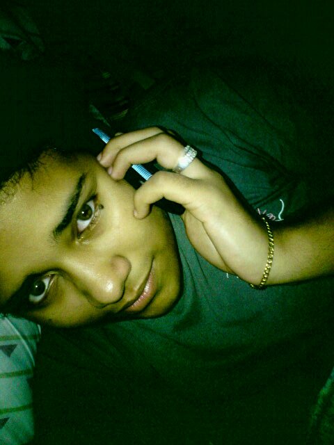 Soy jazmin..! Me gusta la musica cristiana y alavo a jehovà y se que el es el unico salvador...me gustan lo regalos y que me hagan reir mucho :D ;)