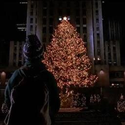 An account all about Christmas Movies, TV Specials and other media content related to Christmas #CutTheCord https://t.co/u9BXI5hwu8