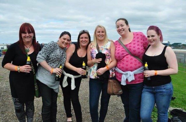 i am easy goin person and i enjoy havin a laugh with my mates and enjoy goin out dancin and love listerning to music