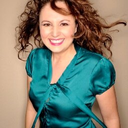 Visually impaired artist, lover of Thai food, mom, opera lover and wannabe public speaker. Survivor & Warrior. Passionate about life 💜